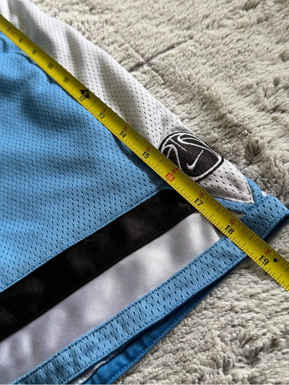 Nike Basketball Mesh Athletic Shorts Men's Medium Baby Blue Vintage Y2K Baggy‎